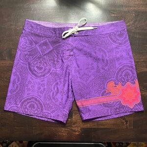Mysterioso Women’s Board Shorts Size 14 Vibrant Purple